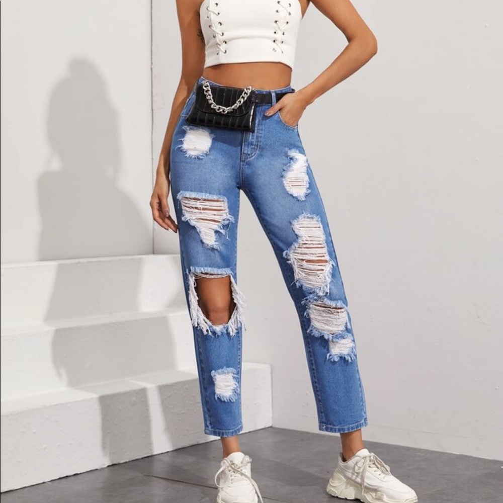 NWOT SHEIN Highwaisted Ripped Straight Leg Jeans
